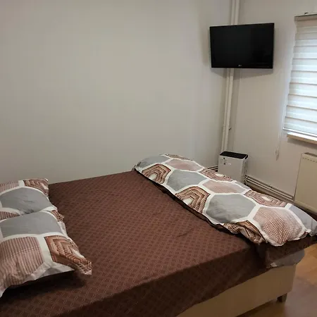 Family & Friends Apartman Bukarest